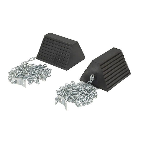 Molded Rubber Chock (2) chocks, (2) 15' chains)